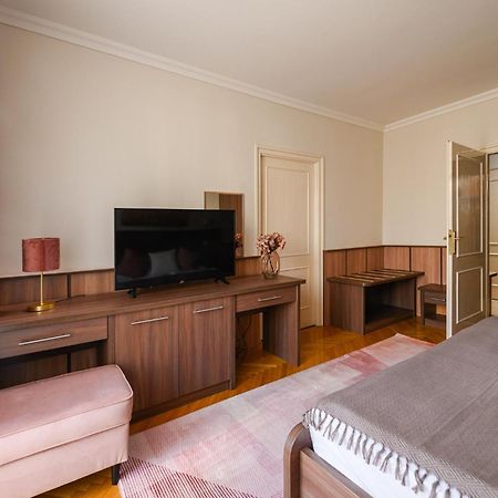 Szilfa Étterem Mariann Apartman Hajdúszoboszló Esterno foto