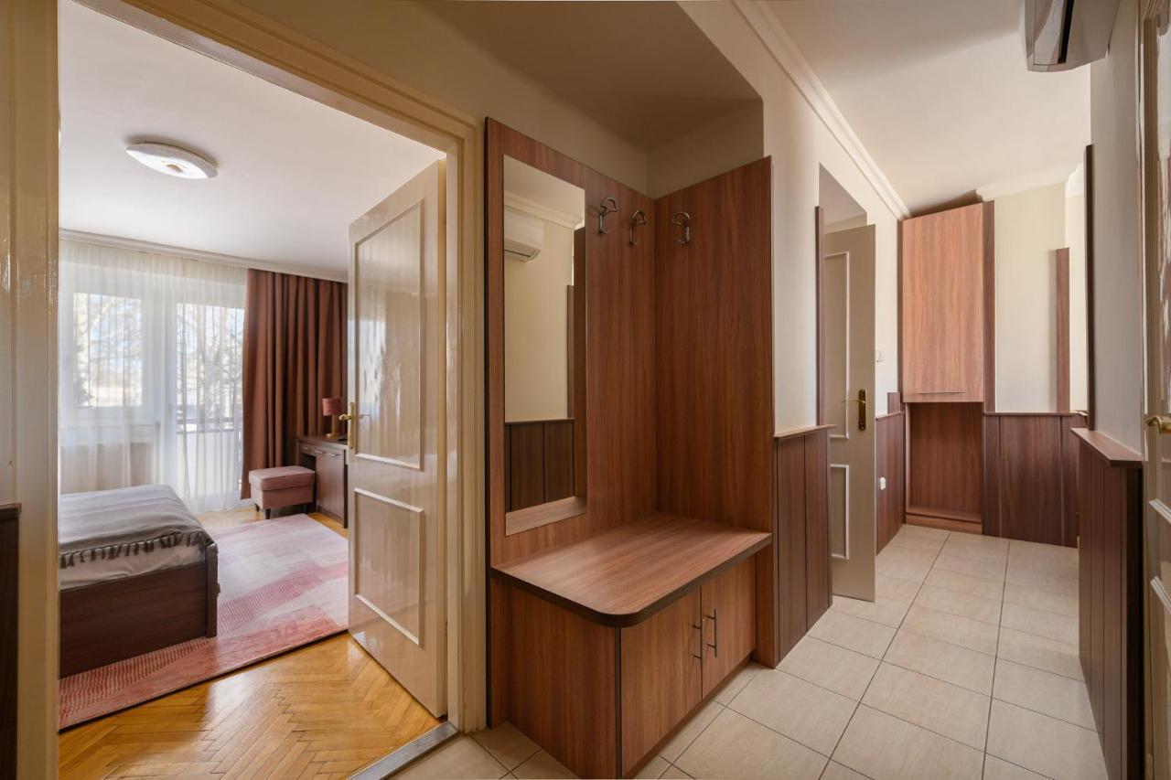 Szilfa Étterem Mariann Apartman Hajdúszoboszló Esterno foto
